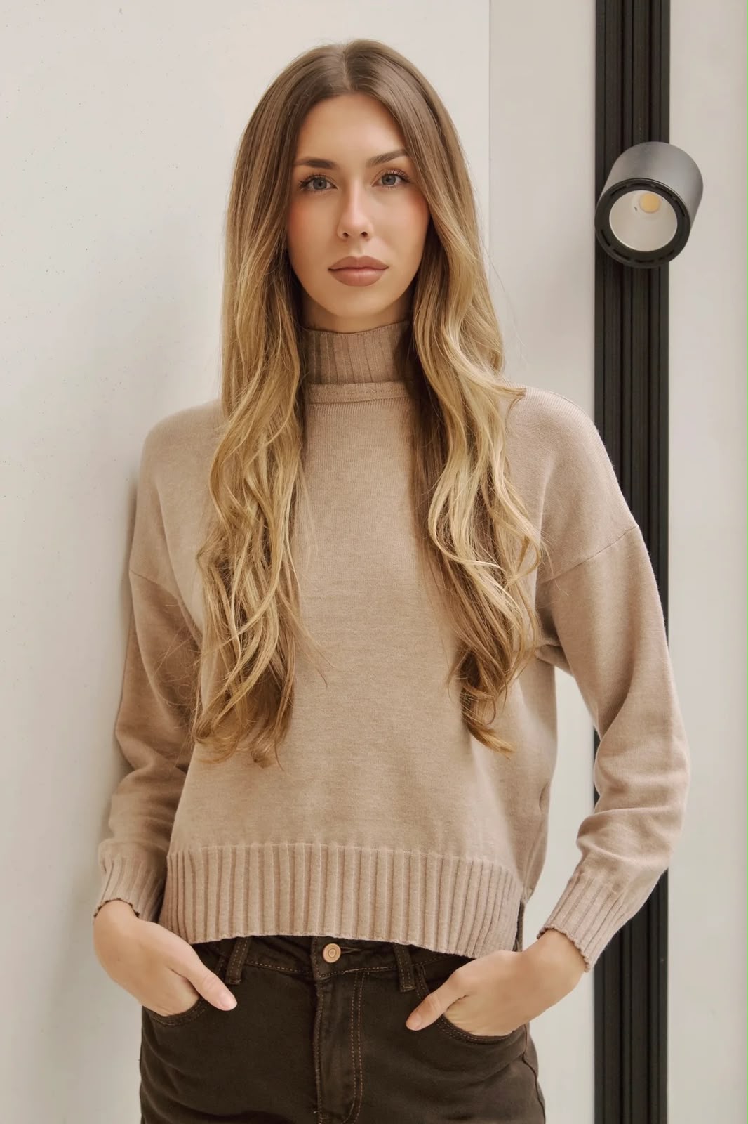Beige 