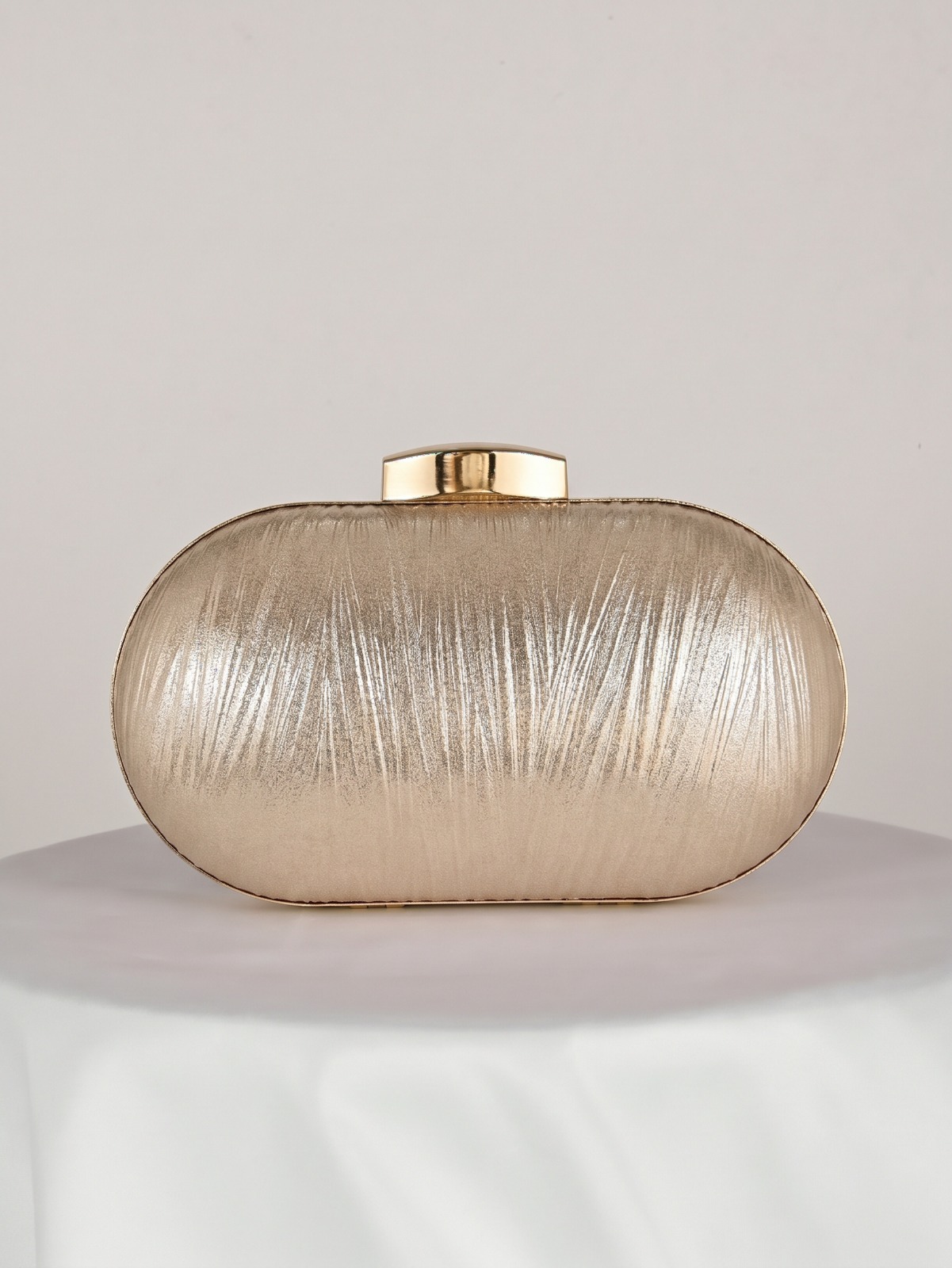 Cartera Oro Elegante